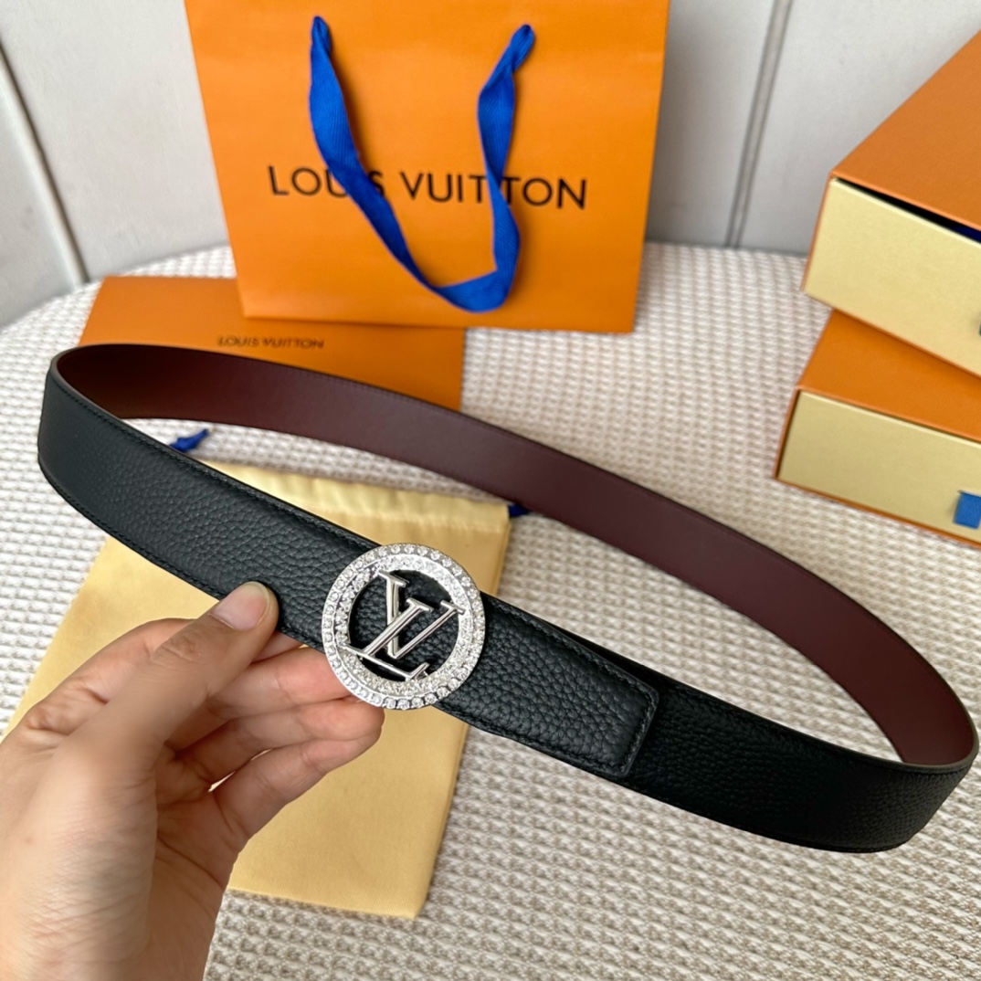 Fake
 Louis Vuitton Belts