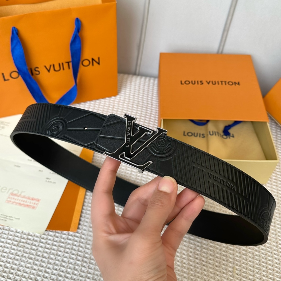 Louis Vuitton Belts Calfskin Cowhide