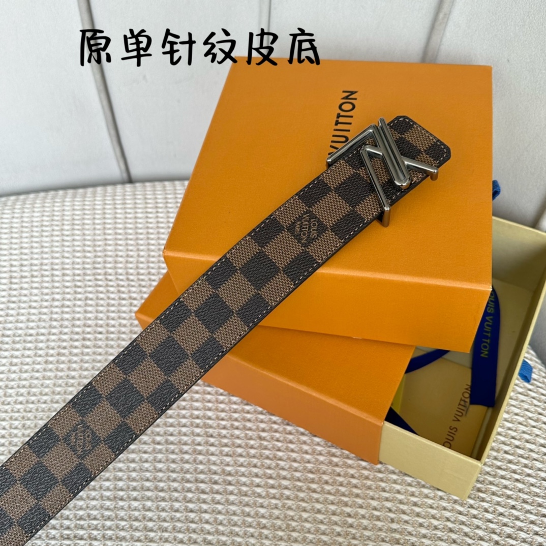 寬40mm驢家新品寬度40mm驢家SS早春新品腰帶系列意大利原廠皮料扣頭採用最新款鋼扣五金效果工藝全方位