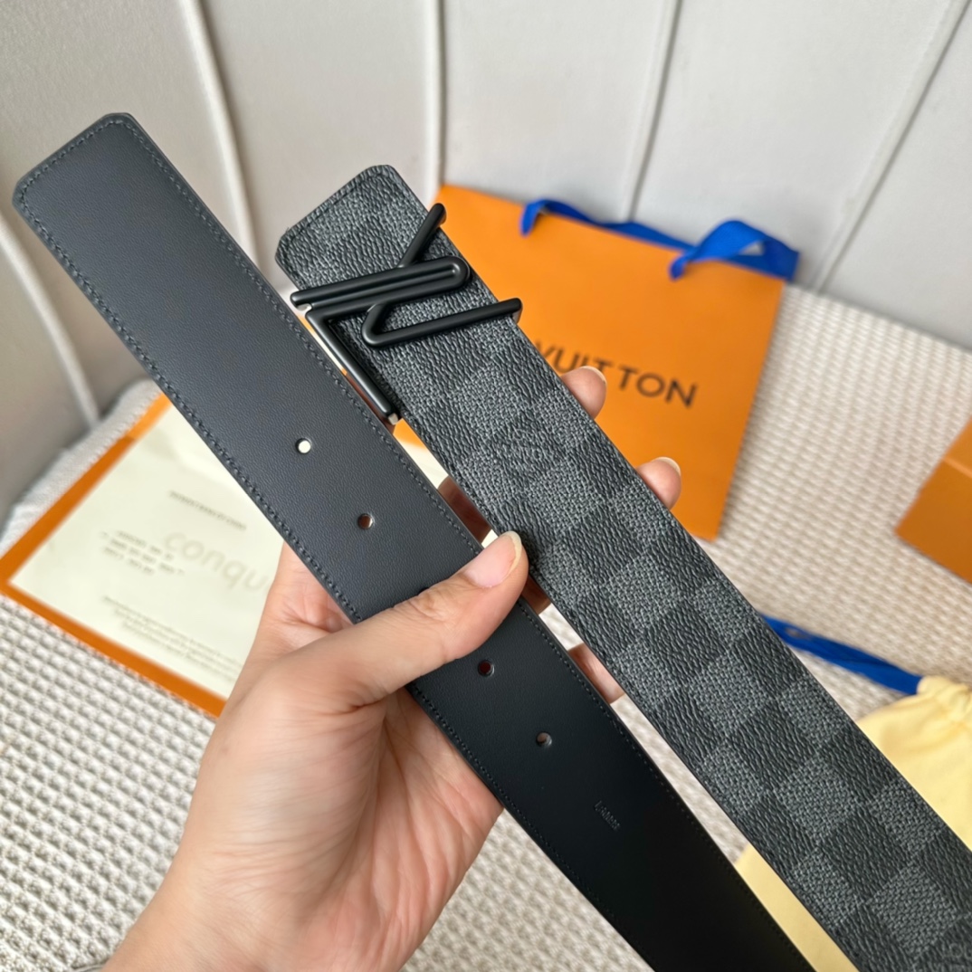 寬40mm驢家新品寬度40mm驢家SS早春新品腰帶系列意大利原廠皮料扣頭採用最新款鋼扣五金效果工藝全方位