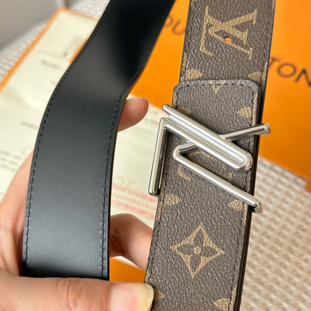 寬40mm驢家新品寬度40mm驢家SS早春新品腰帶系列意大利原廠皮料扣頭採用最新款鋼扣五金效果工藝全方位