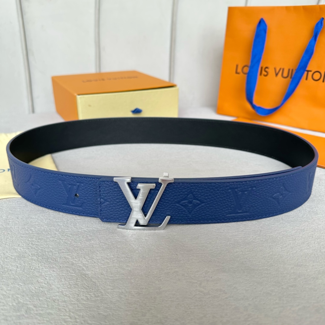 寬40mm驢家寬度40mmSS今季專櫃在售新品男款意大利進口荔枝紋飾有logo標識圖案背面則以低調的純黑
