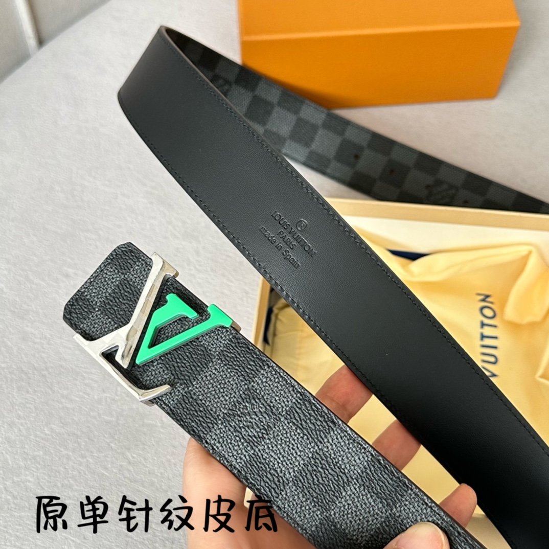 寬40mm驢家新品寬度40mm驢家SS23早春新品腰帶系列意大利原廠皮料扣頭採用雙拼視覺效果工藝全方位精