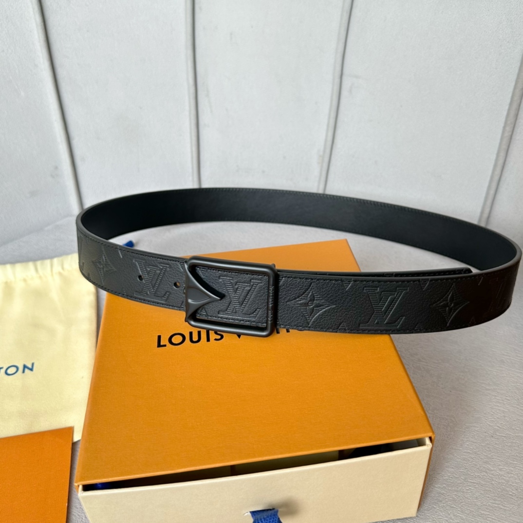 Louis Vuitton Belts Calfskin Cowhide