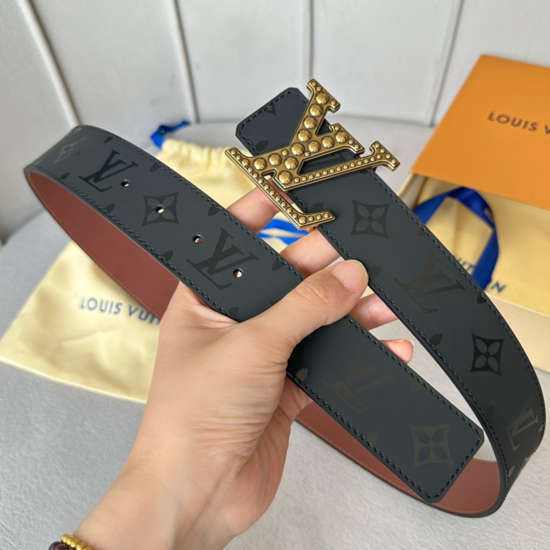 寬40mmLOUISVUITTON腰帶頂級原單品質寬度40毫米丝印专柜大花图案搭配最新款五金專櫃款號細節