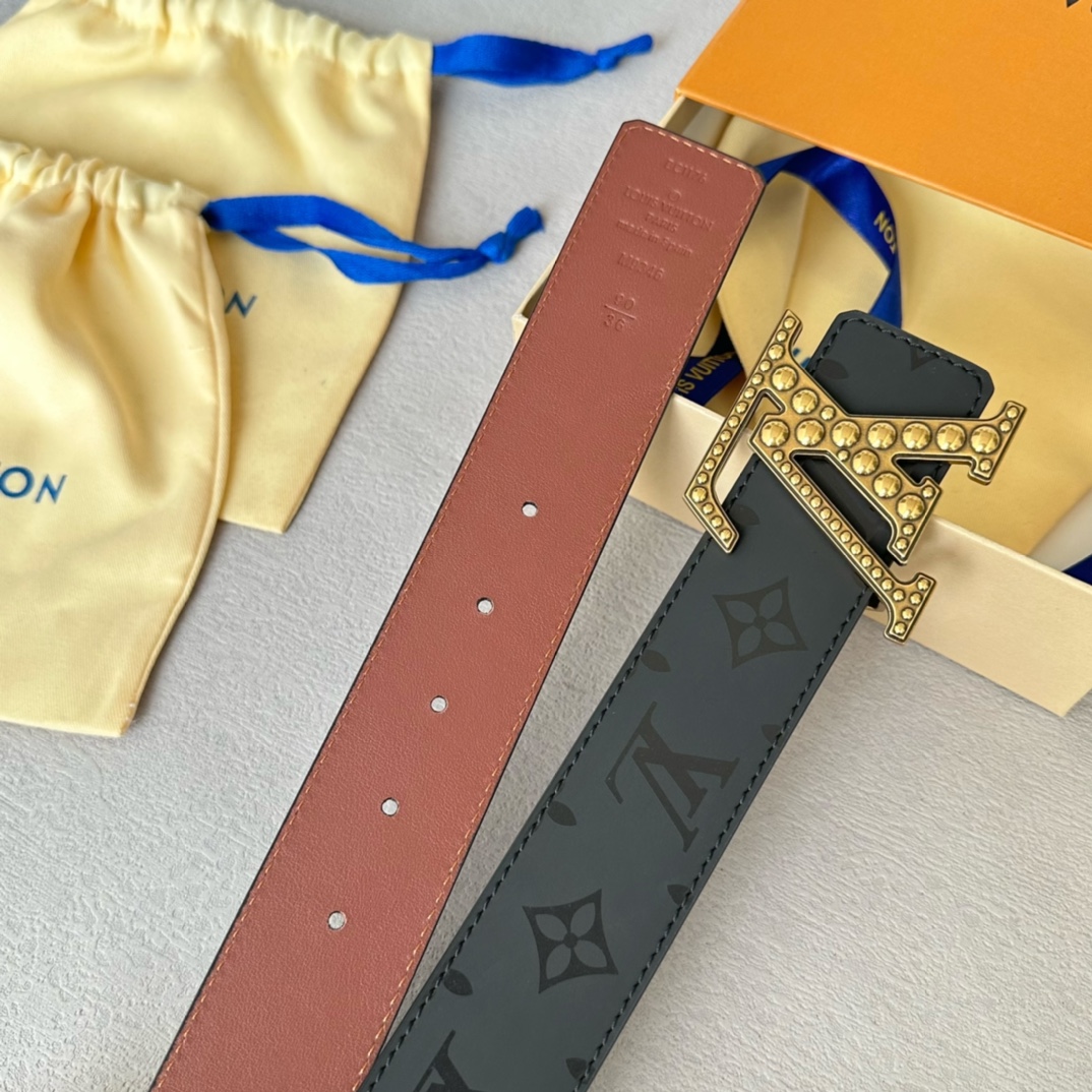 寬40mmLOUISVUITTON腰帶頂級原單品質寬度40毫米丝印专柜大花图案搭配最新款五金專櫃款號細節