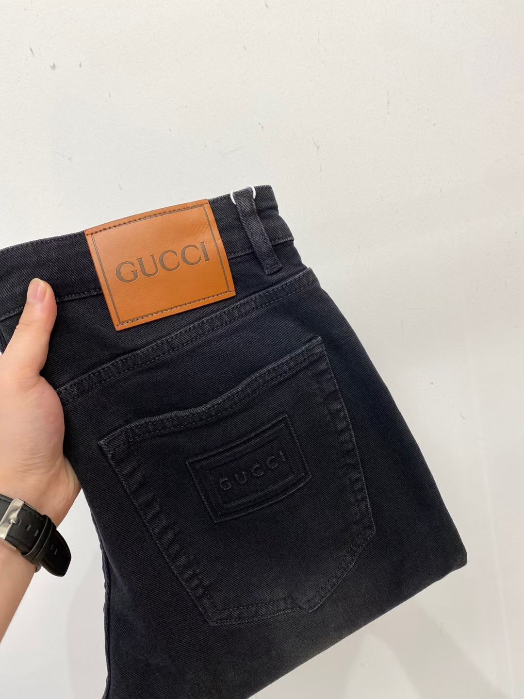 NO:606376,Gucci 25FW autumn and winter new style men's small straight jeans,,gucci,jeans,alexander wang19860909Gucci 25FW秋冬 新款 男士小直筒 牛仔裤,,gucci,jeans,alexander wang,Men's clothing