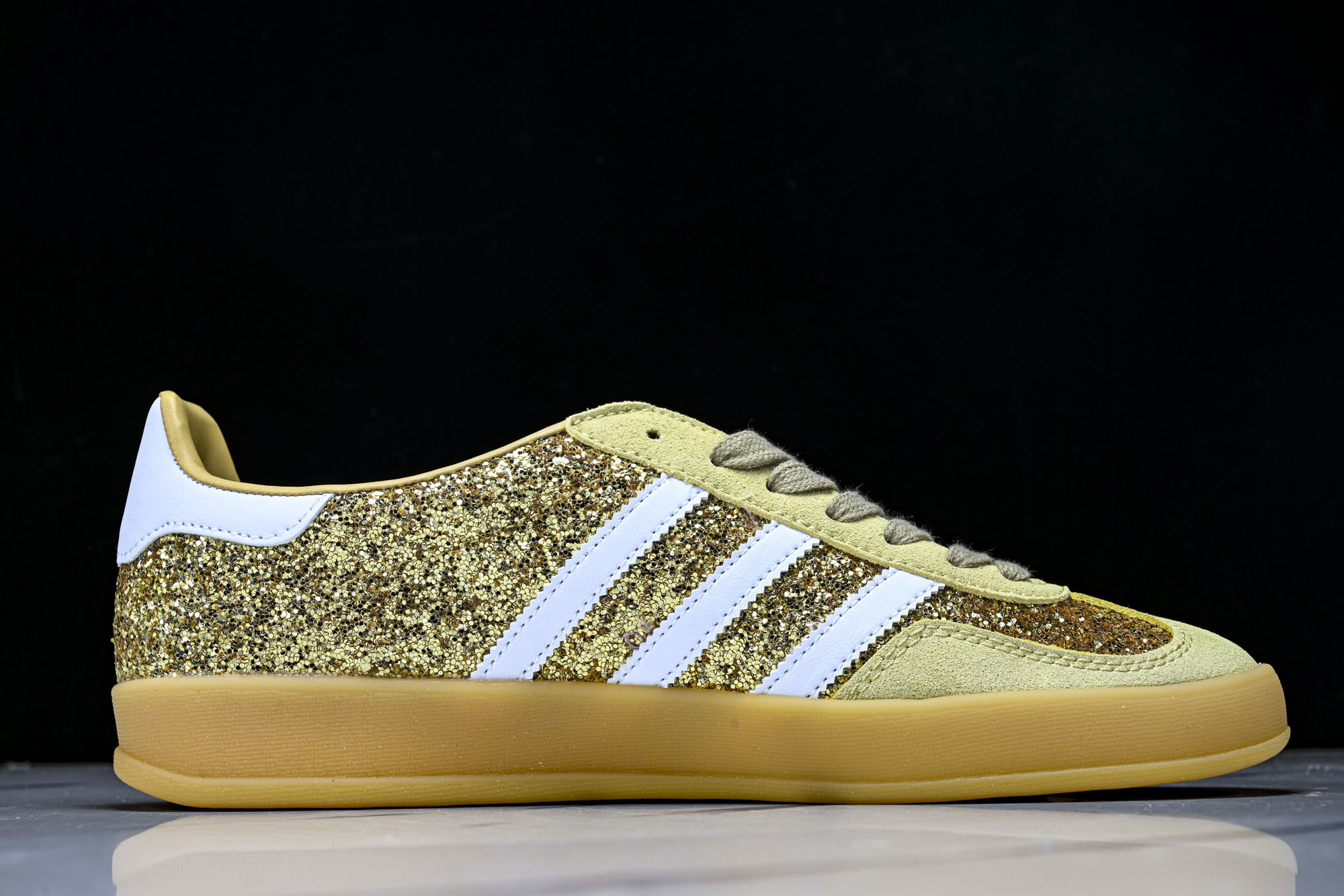 Adidas Originals GAZELLE INDOOR DIY 三叶草复古休闲防滑耐磨低帮板鞋亮