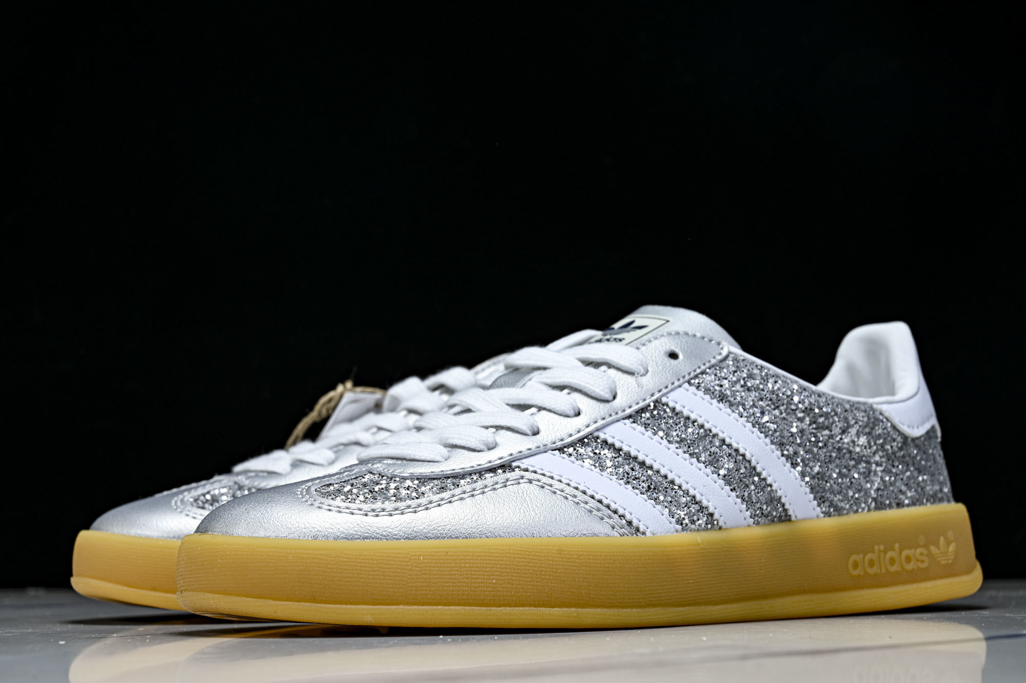 Adidas Originals GAZELLE INDOOR DIY 三叶草复古休闲防滑耐磨低帮板鞋亮