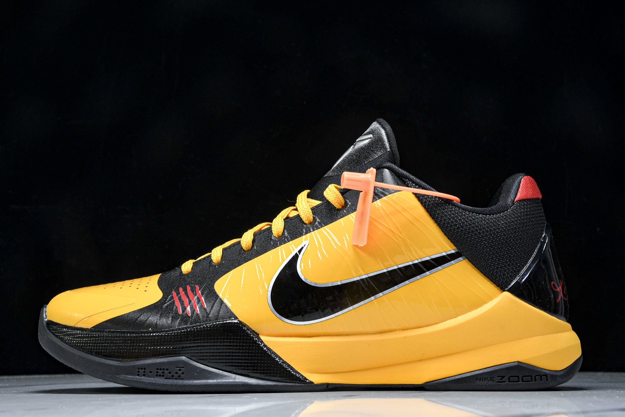 NK Kobe 5 Protro‘Bruce Lee’黑黄 李小龙 CD4991-70040 40.5 