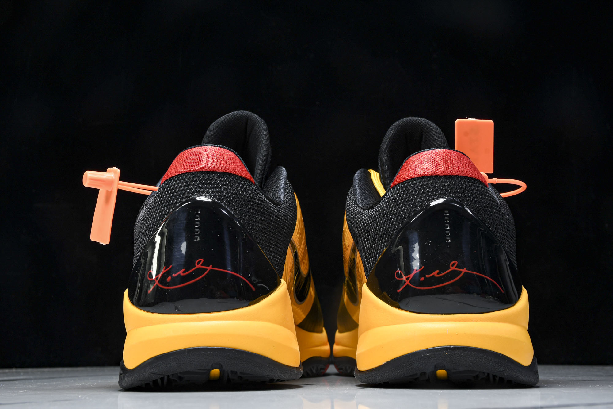 NK Kobe 5 Protro‘Bruce Lee’黑黄 李小龙 CD4991-70040 40.5 