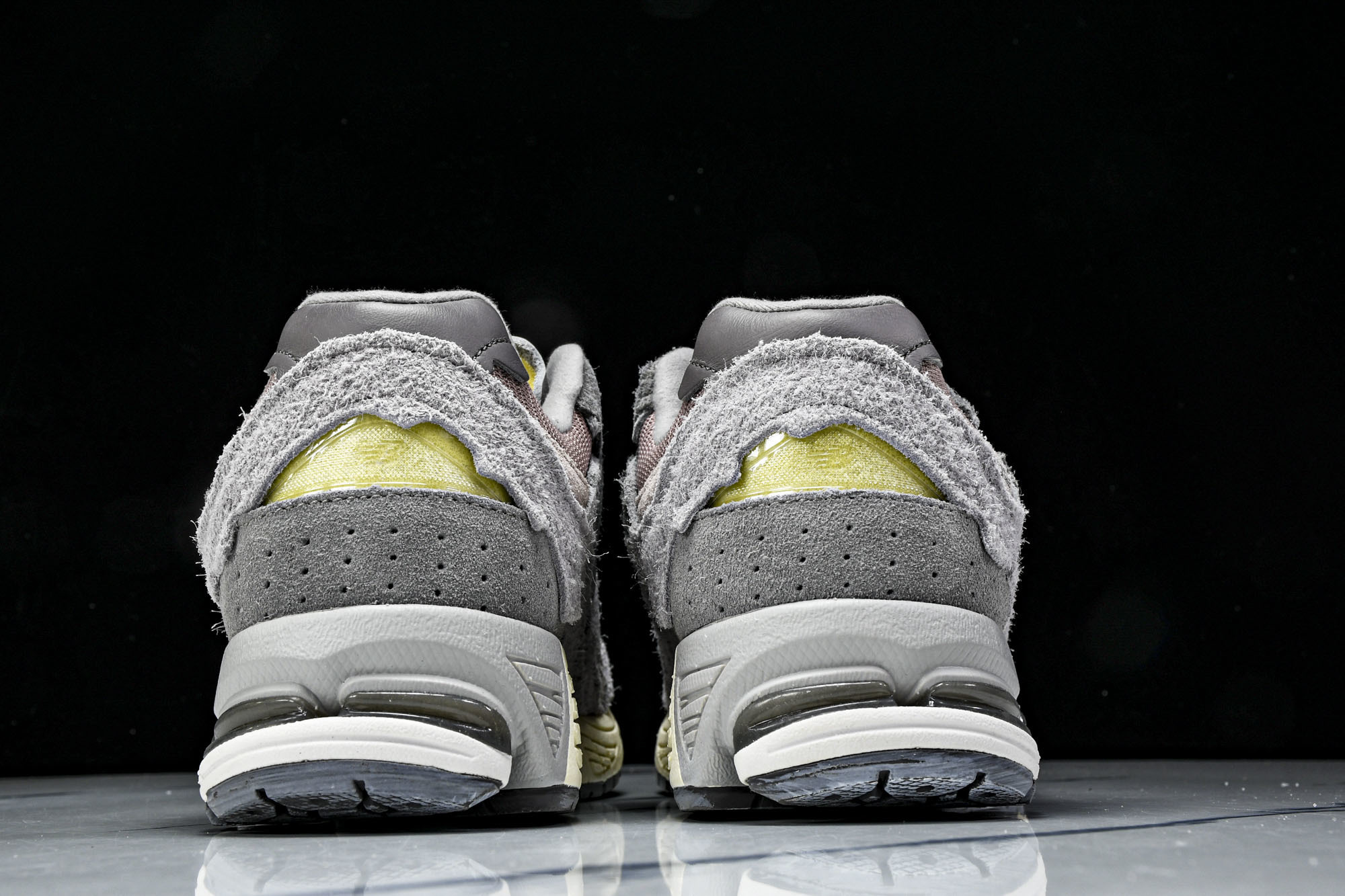 美产 New Balance 2002R ＂Reflned Future＂低帮复古休闲跑步鞋 灰紫 M2