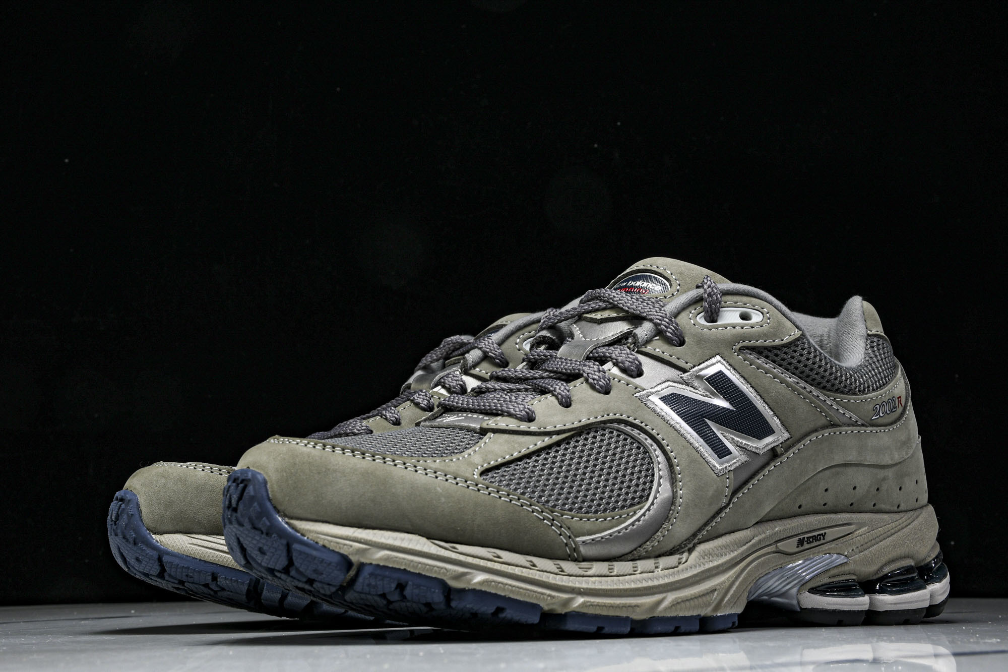 美产 New Balance 202R 经典百搭低帮复古休闲跑步鞋 经典灰 ML2002RAsize:3