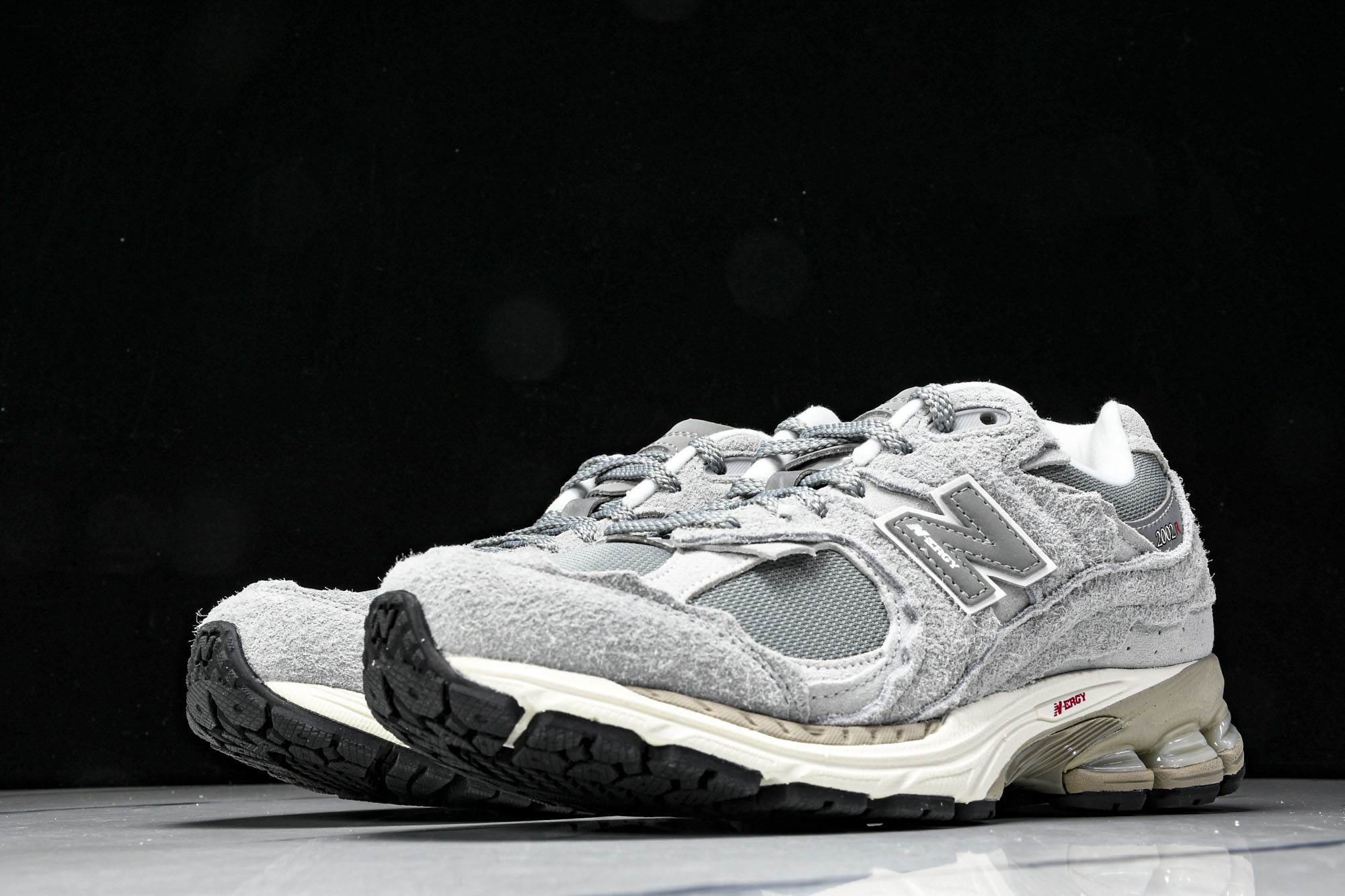 美产 New Balance 2002R ＂Reflned Future＂低帮复古休闲跑步鞋 青灰 M2