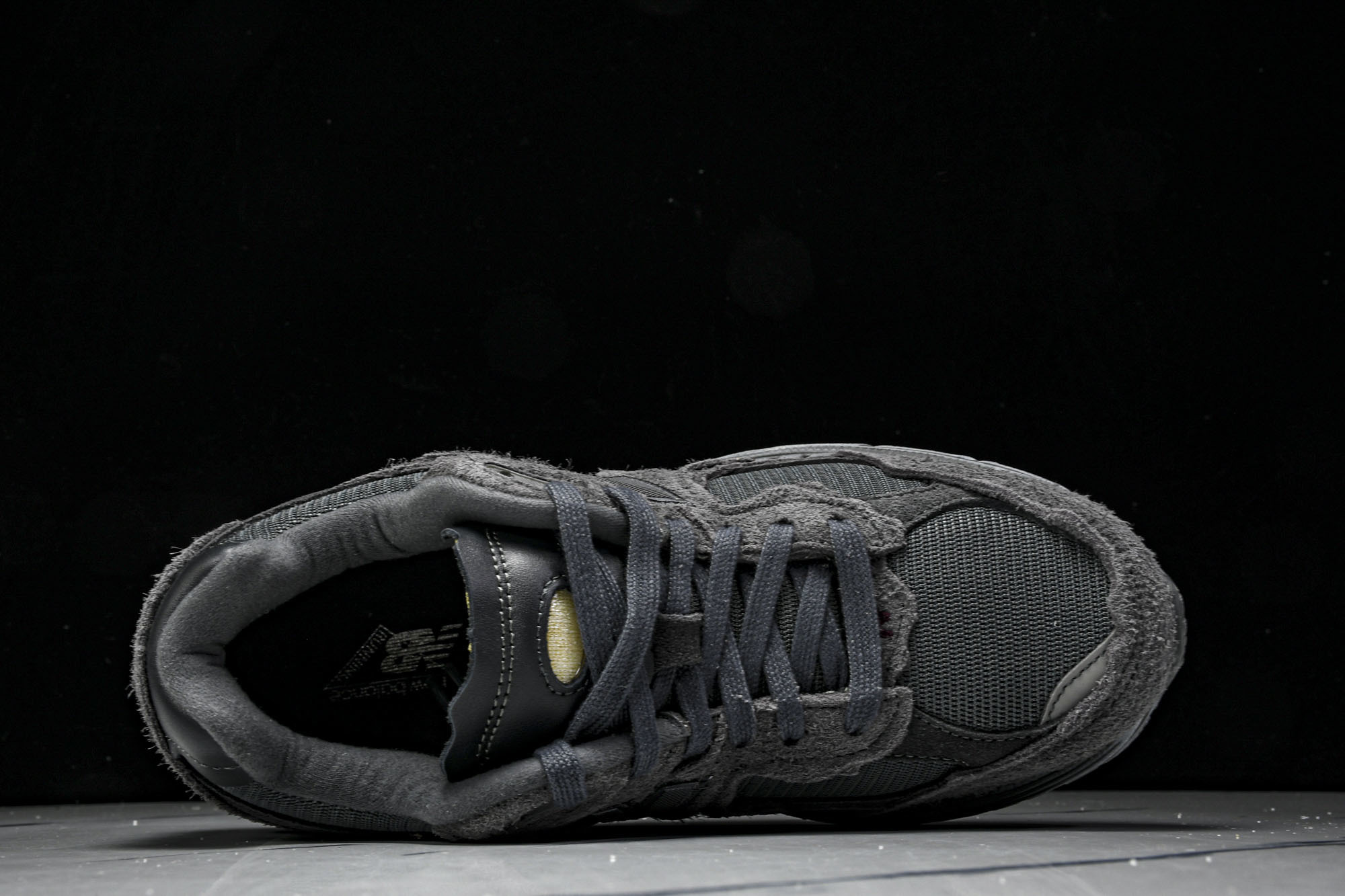 美产 New Balance 2002R ＂Reflned Future＂低帮复古休闲跑步鞋 深灰色 M