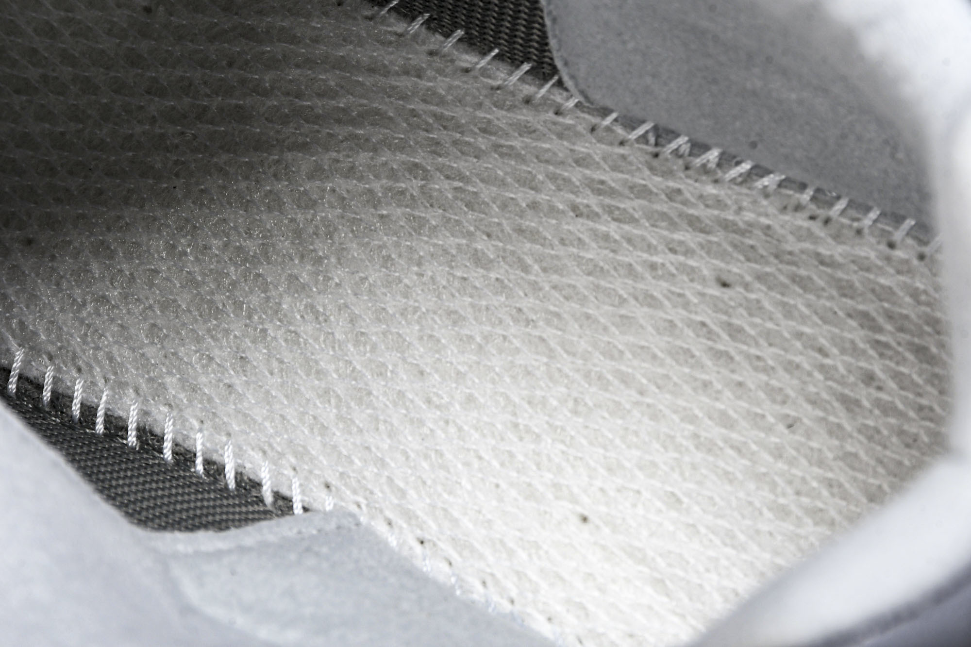 美产 New Balance 2002R ＂Reflned Future＂灰色 ML2002RCsize