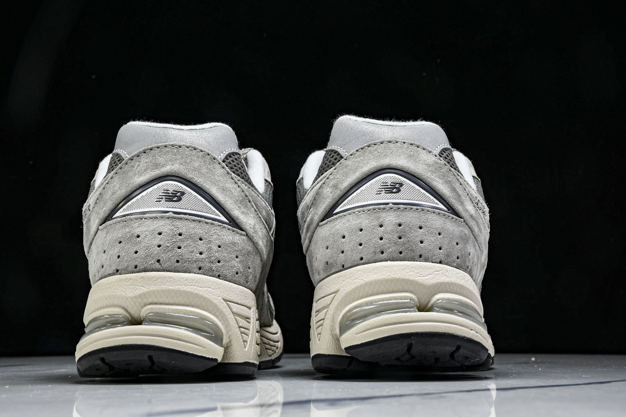 美产 New Balance 2002R ＂Reflned Future＂灰色 ML2002RCsize