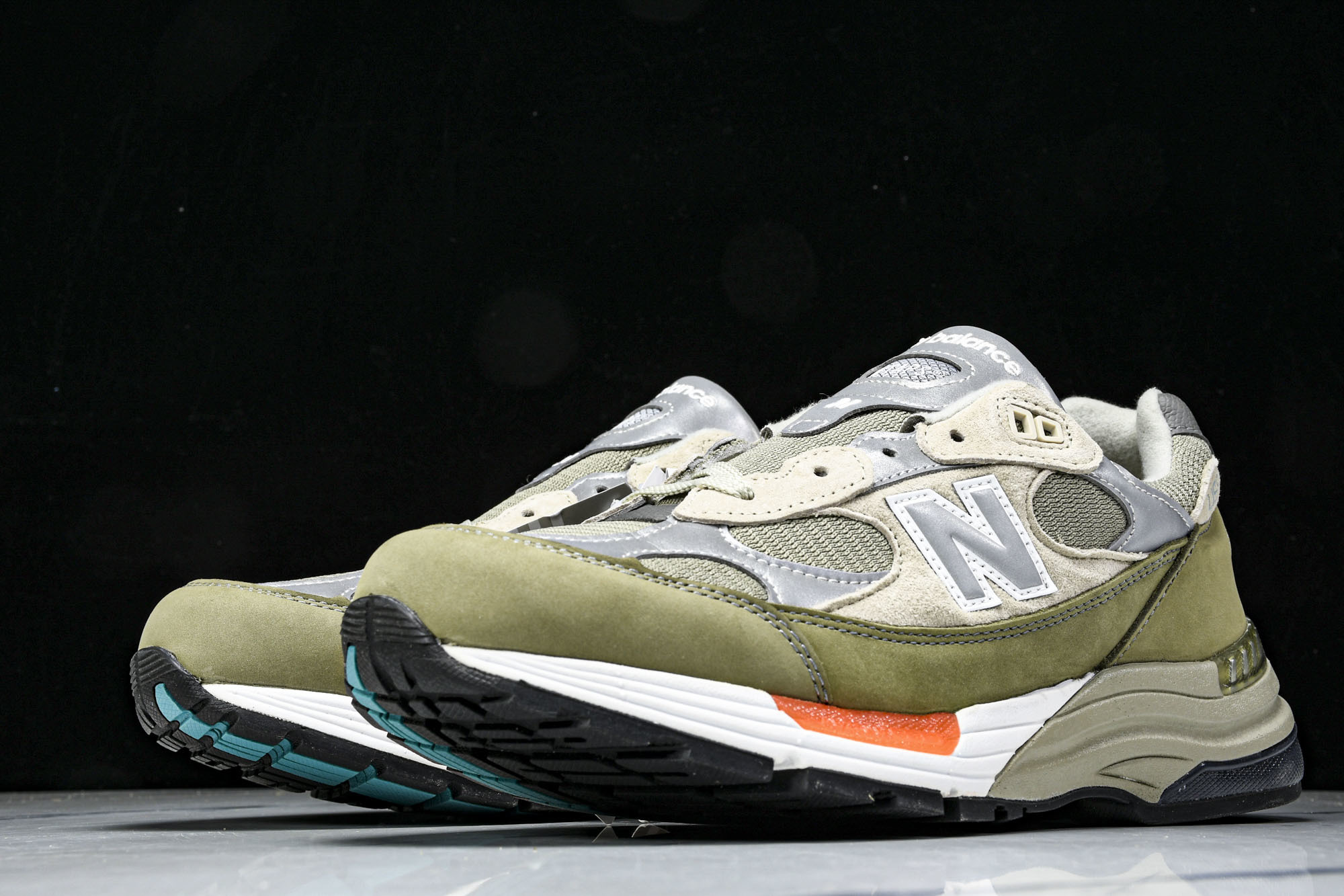 美产 WTAPS x New Balance 992 ＂Olive Drab＂复古休闲跑步鞋 复古休闲跑