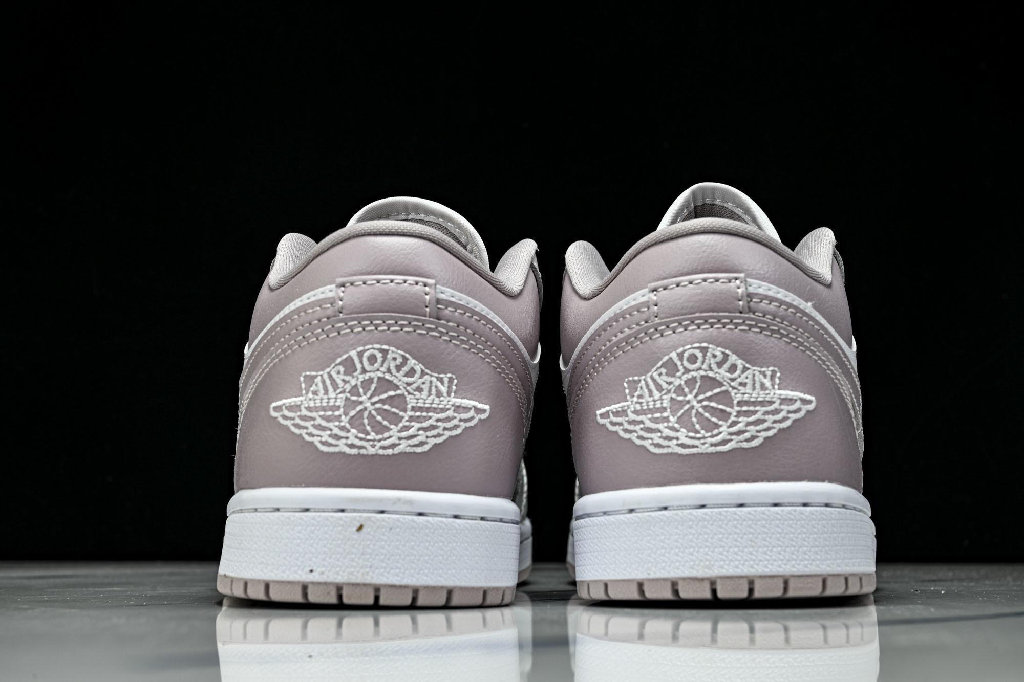WMNS Air Jordan 1 Low Particle Rose White Neutral Gr