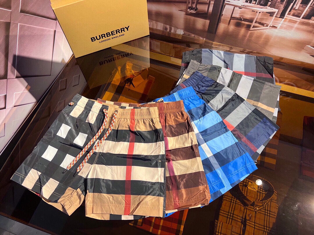 버버리 남성 반바지 136789 Burberry Shorts 썸네일 이미지