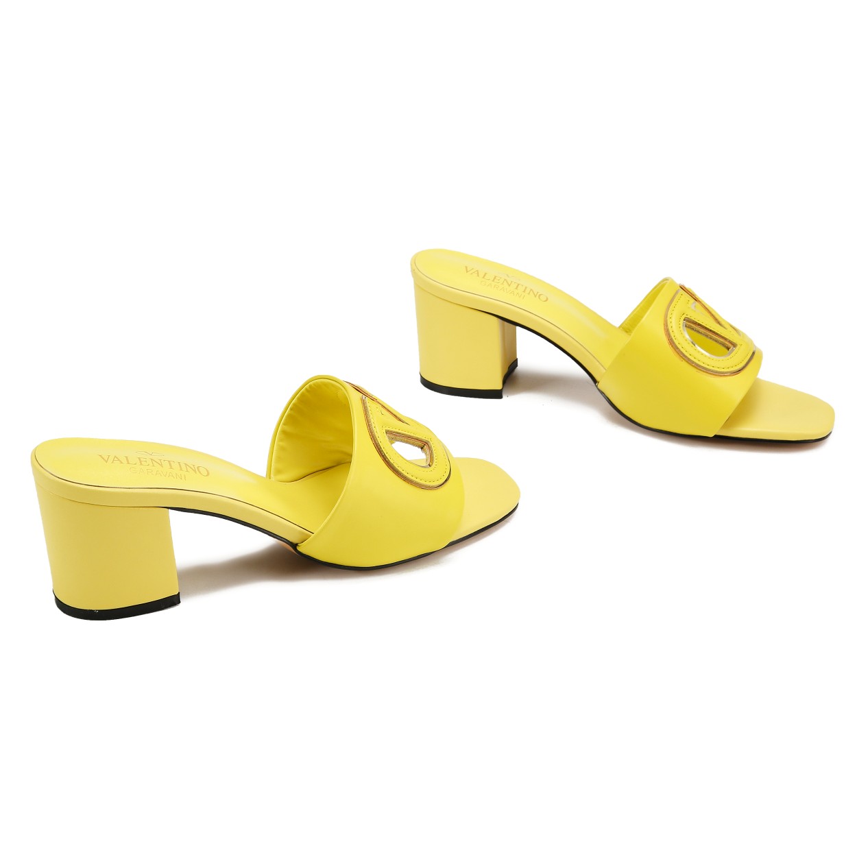 NO:231009,19668-13 Valentino official website new mid-heel slippers Heel height 6.5cm 35-43 size: leather sole, slippers, valentino, slippers1986090919668-13 Valentino 官网新款中跟拖鞋 跟高6.5cm 35-43码 : 皮底,拖鞋,valentino,slippers,Women's Shoes