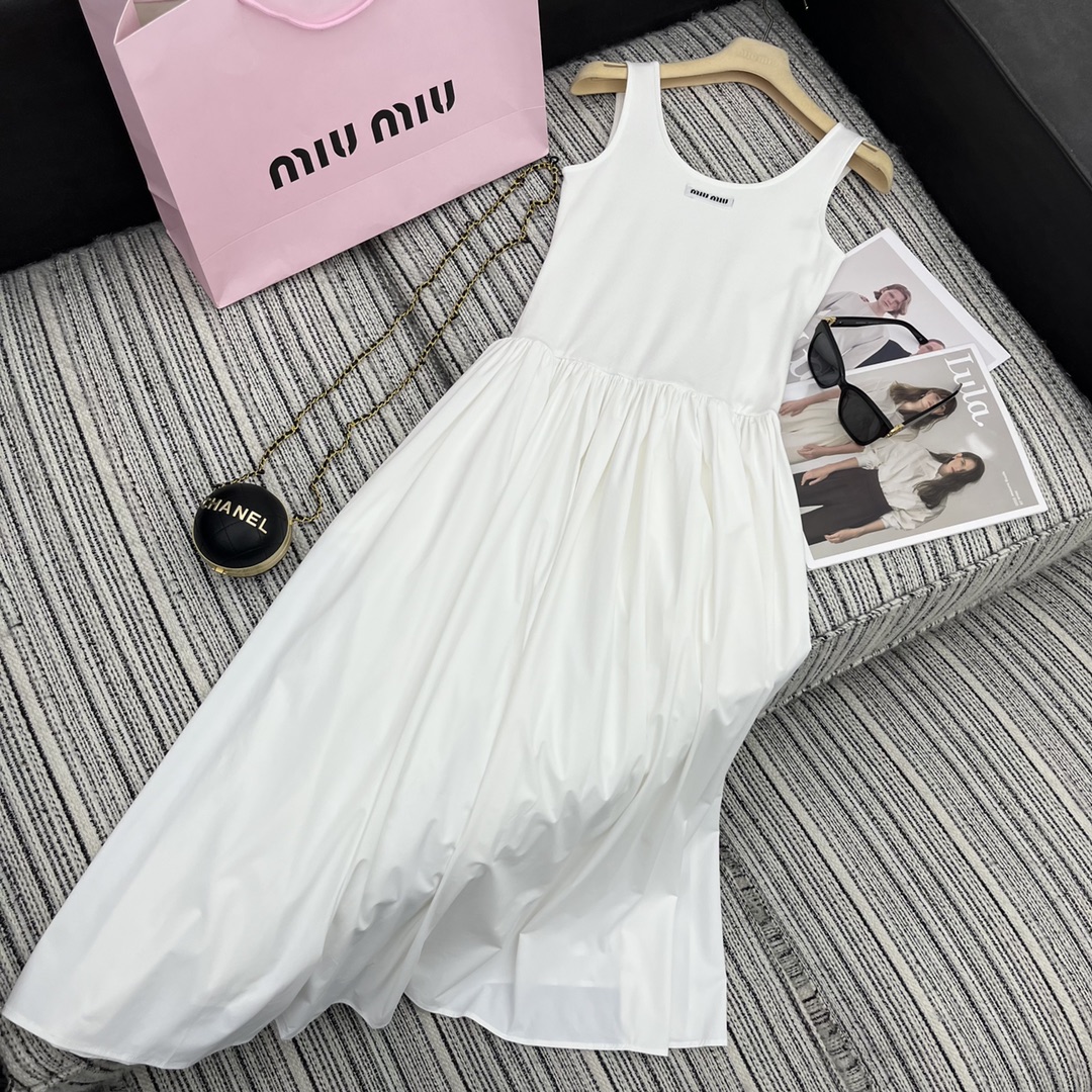 【新款发售】 Miumiu字母背心拼接连衣裙 高品质pyjdle SML