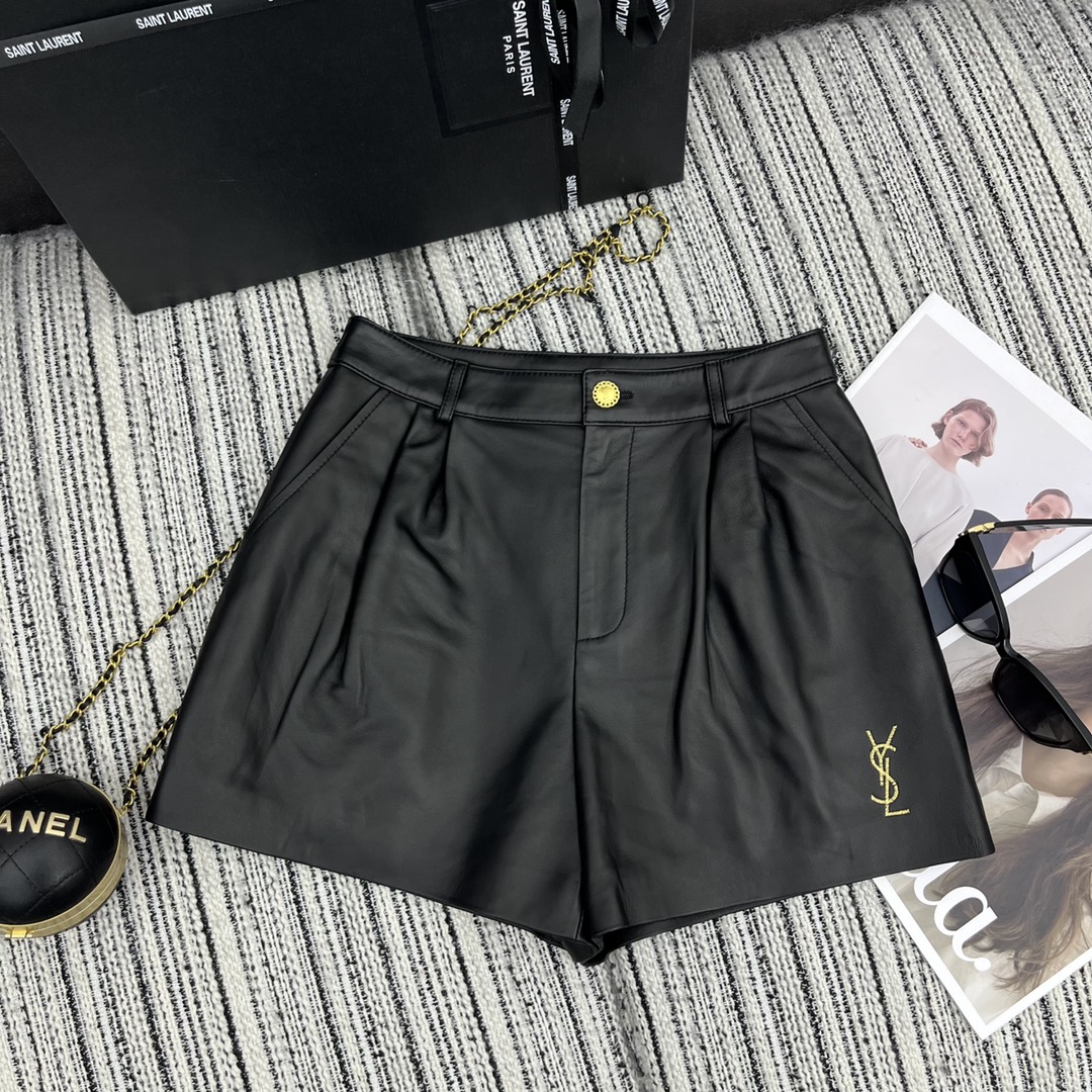 Yves Saint Laurent Aaaaa
 Abbigliamento Pantaloni Corti Online da China Designer
 Ricamo Pelle di pecora Collezione Autunno