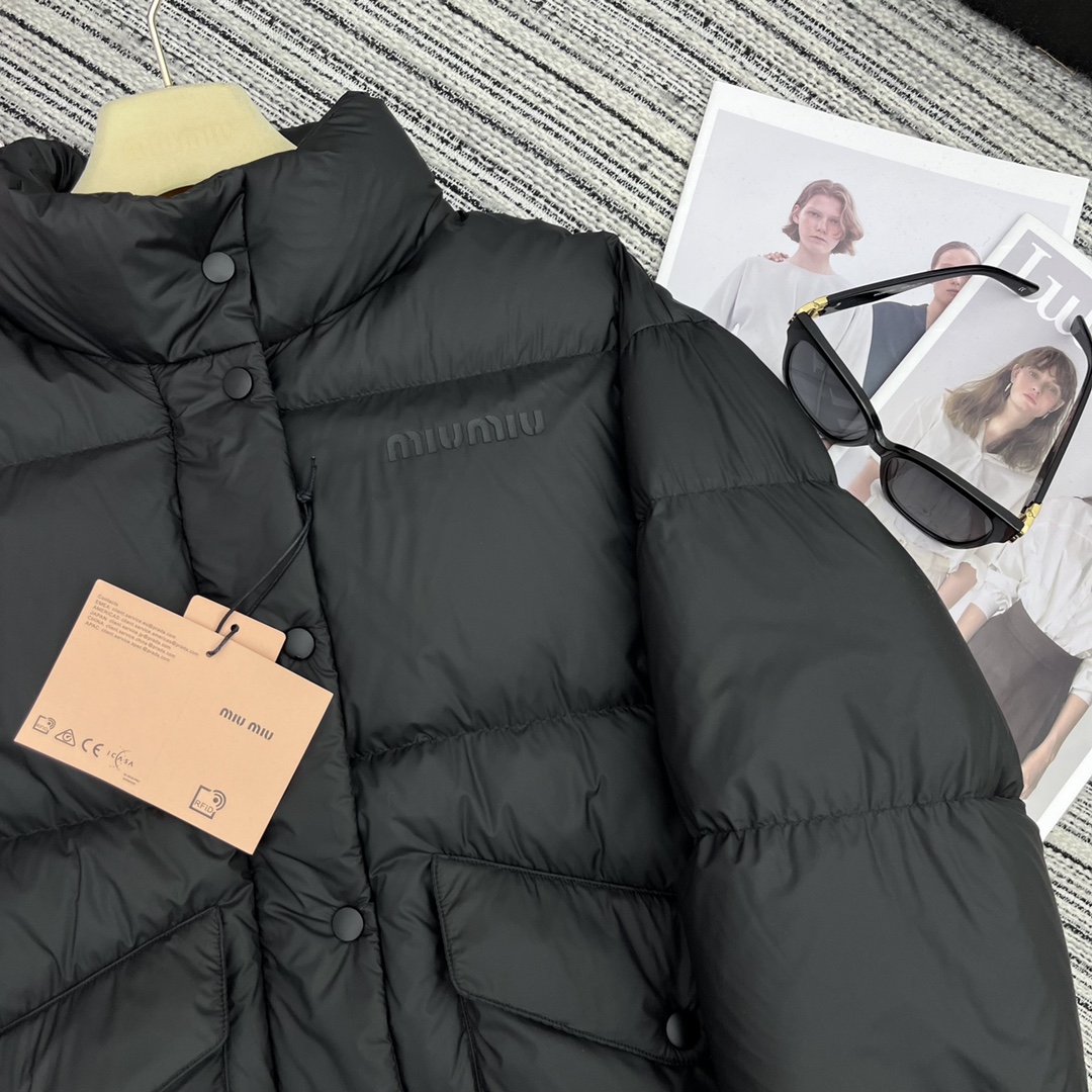 Miu Miu Padded Down Jacket in Black, Quilted, Stand Collar Winter Coat 4 i1728458284 3910 8