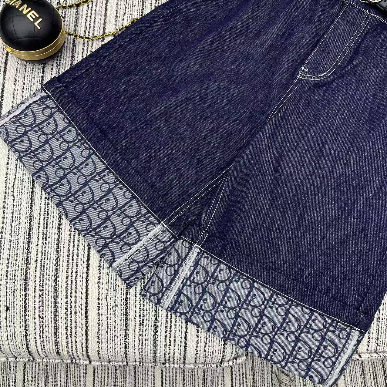 Fashionable Female Suit Package with Dio* Classic Crotch Pairs for Stylish Summer. - 图片 5
