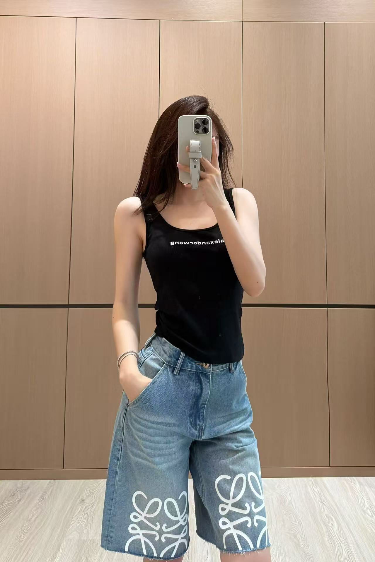 NO:330230,,,alexander wang19860909,,alexander wang,Women's clothing