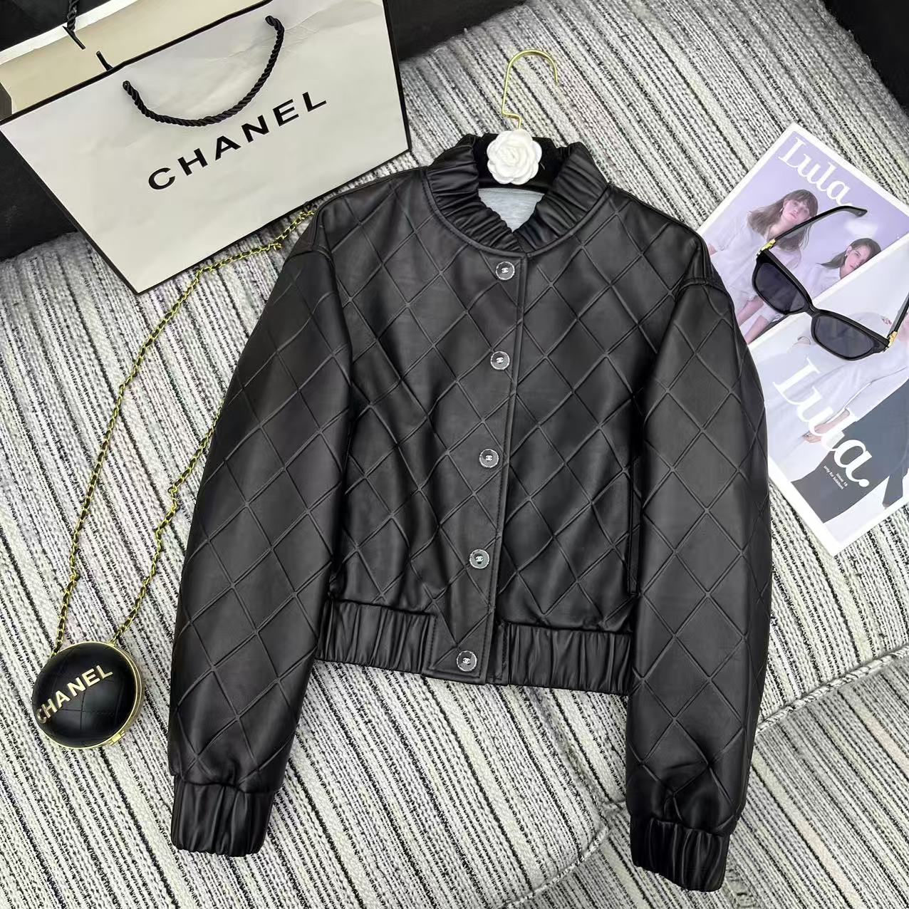 “Custom High-Quality Female Suit with Dust-Proof Bags: P2520 Early Spring Series Review” - 图片 1