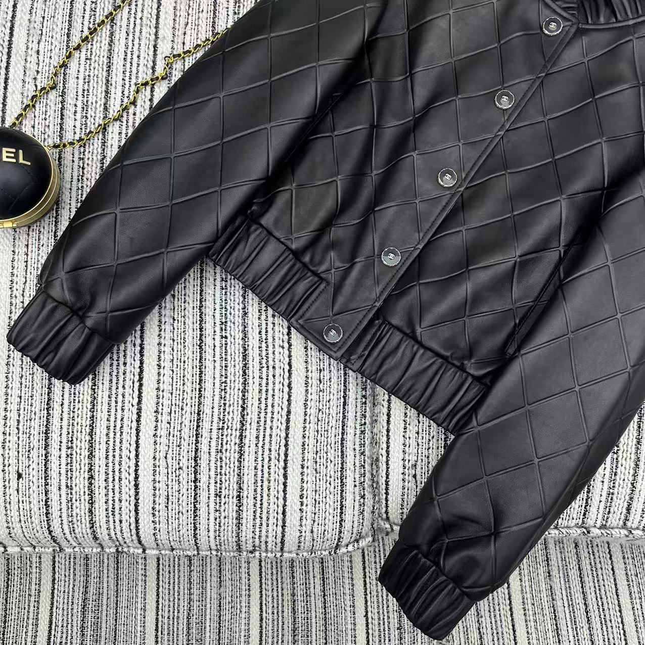 “Custom High-Quality Female Suit with Dust-Proof Bags: P2520 Early Spring Series Review” - 图片 5