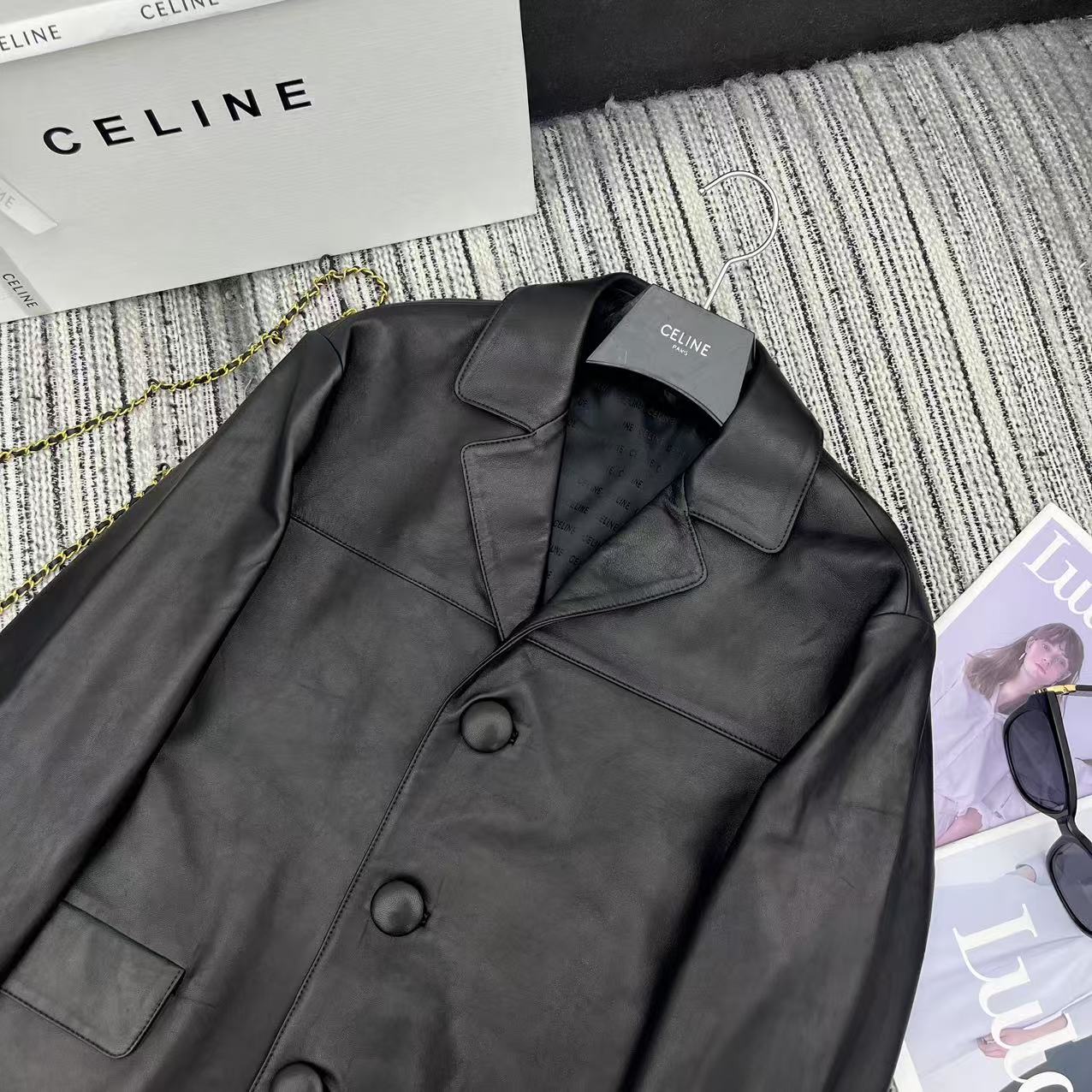 “Rag-Proof Dust-Proof Bag: 25-Year Early Fall Series for Lamb Coat with Big Button” - 图片 2