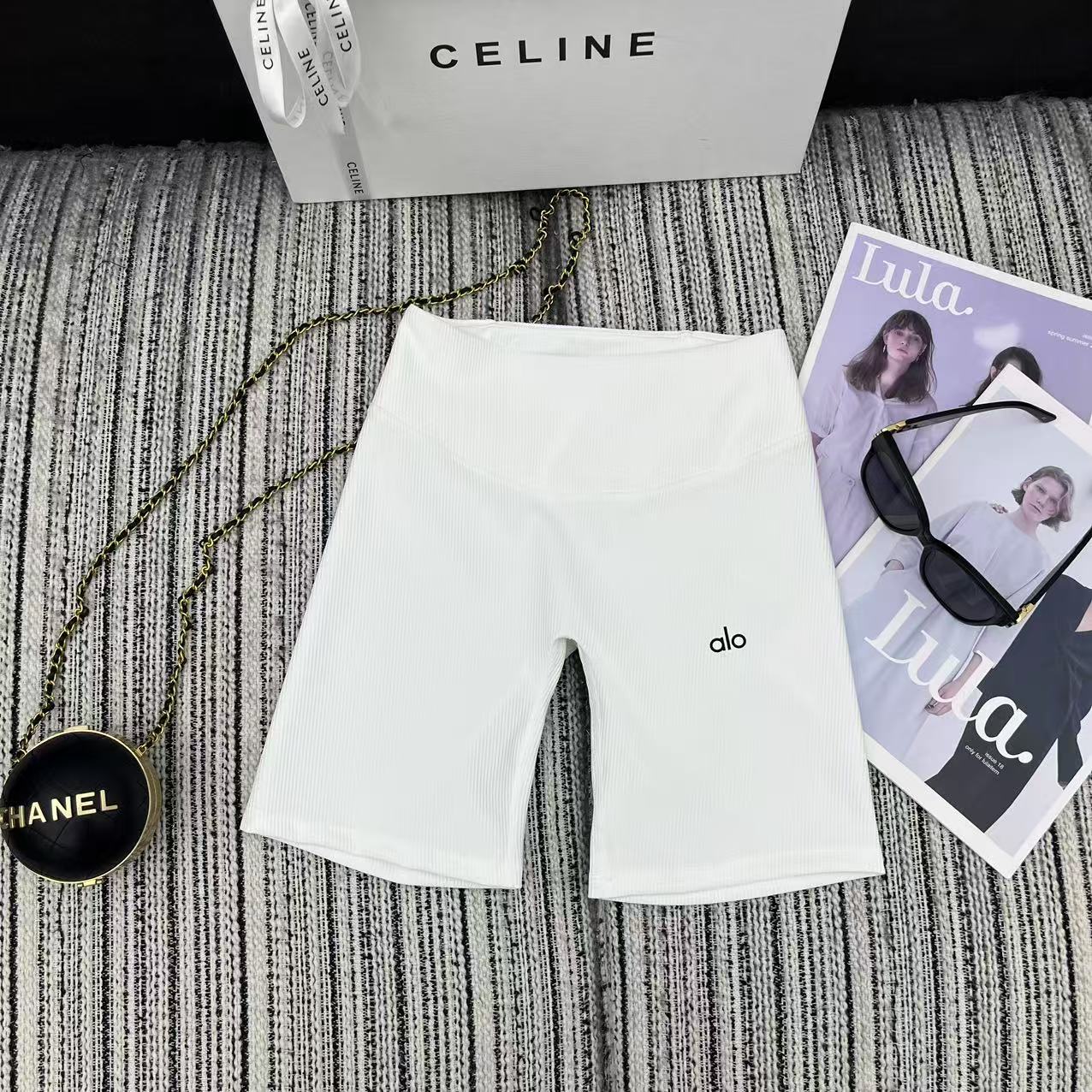 P334: Versatile Female Yoga Shorts for 25-Year-Olds in Spring/Summer Collection