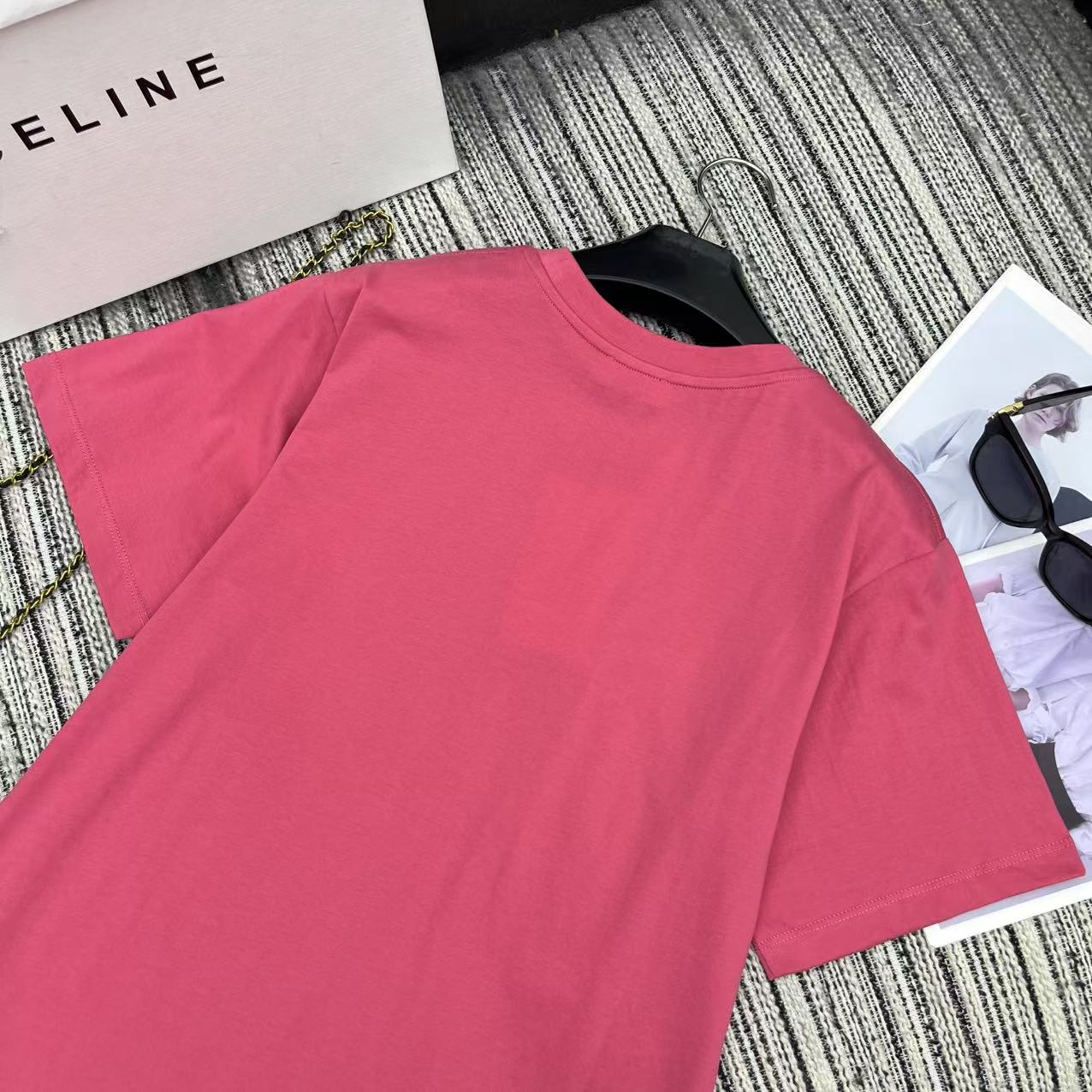 “Versatile Female Suit Package: 25-Year Spring-Summer Series with T-Shirts and Two-Colored SMLS” - 图片 8