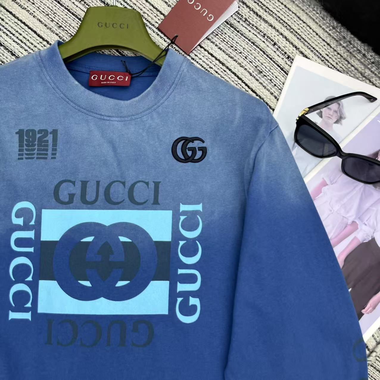 “High-Quality Women’s Suit with Gucci Recommendation: New Early Autumn Collection, Stylish Branding, Customizable Cotton, Air-Comfort” - 图片 4
