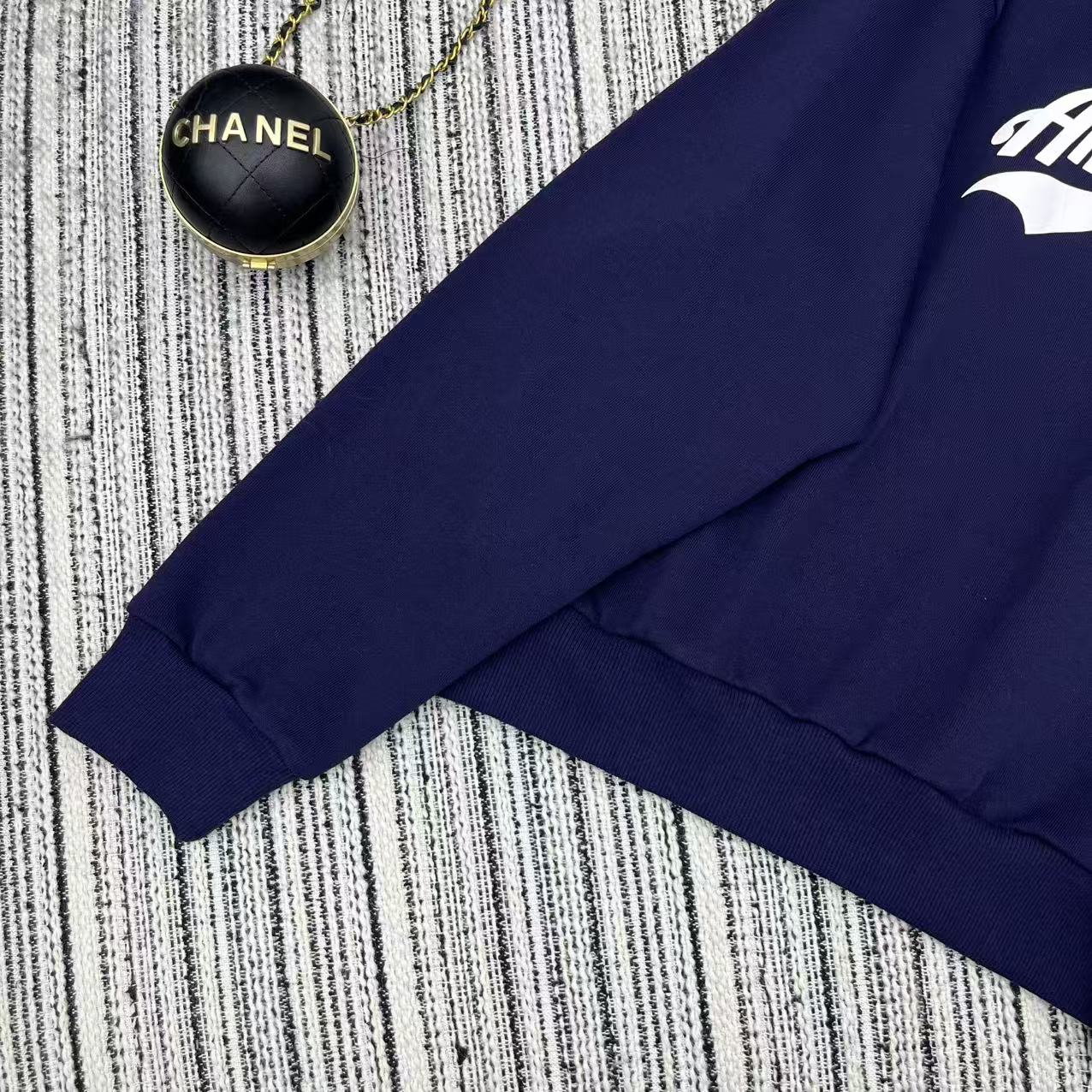 “25-Year Early Autumn Series: Original Hardcore Woman’s Suit with Shoulder-Colored SML Stamp” - 图片 6