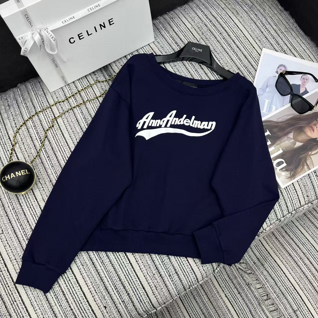 “25-Year Early Autumn Series: Original Hardcore Woman’s Suit with Shoulder-Colored SML Stamp” - 图片 1