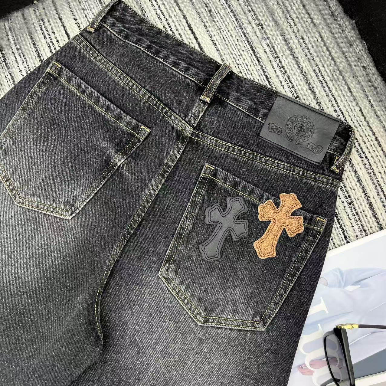 “25-Year-Old Early Autumn Series: Crow’s New Hot Colored Cross-Skinned Design for Jeans” - 图片 8