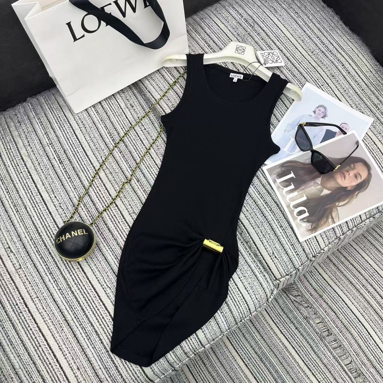Stylish Female Suit with Metal Decoration and Tweed Vest for Loew* 25Fw Morning and Autumn - 图片 1