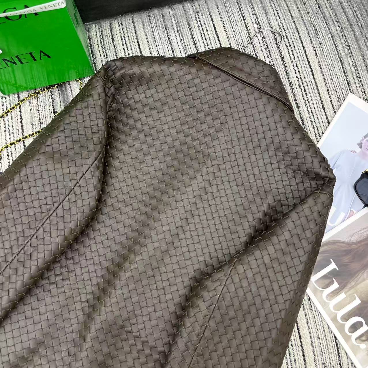 “25-Year Early Autumn and Winter Series: Female Suit with Sheep-Skin Coat Recommendation” - 图片 8