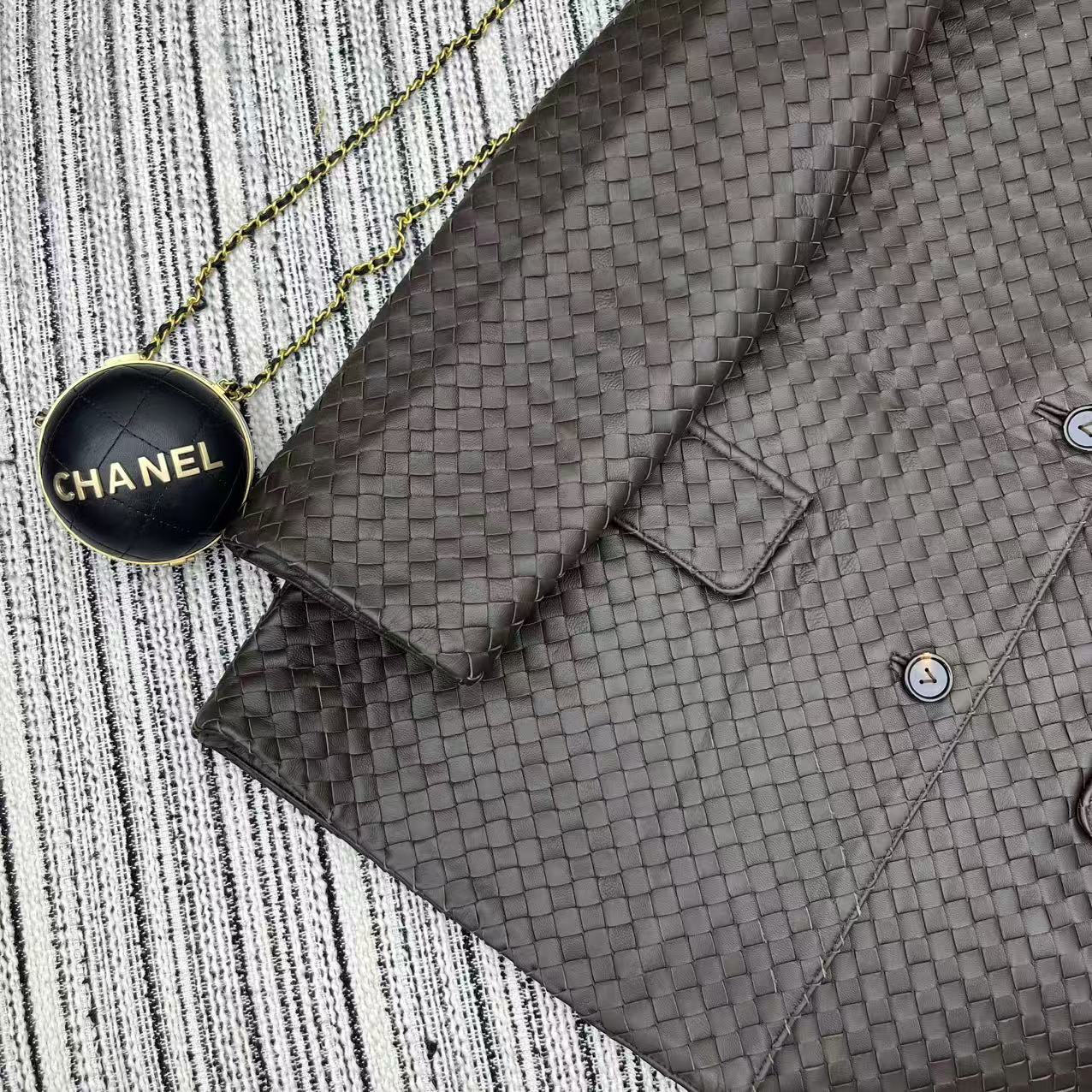 “25-Year Early Autumn and Winter Series: Female Suit with Sheep-Skin Coat Recommendation” - 图片 5