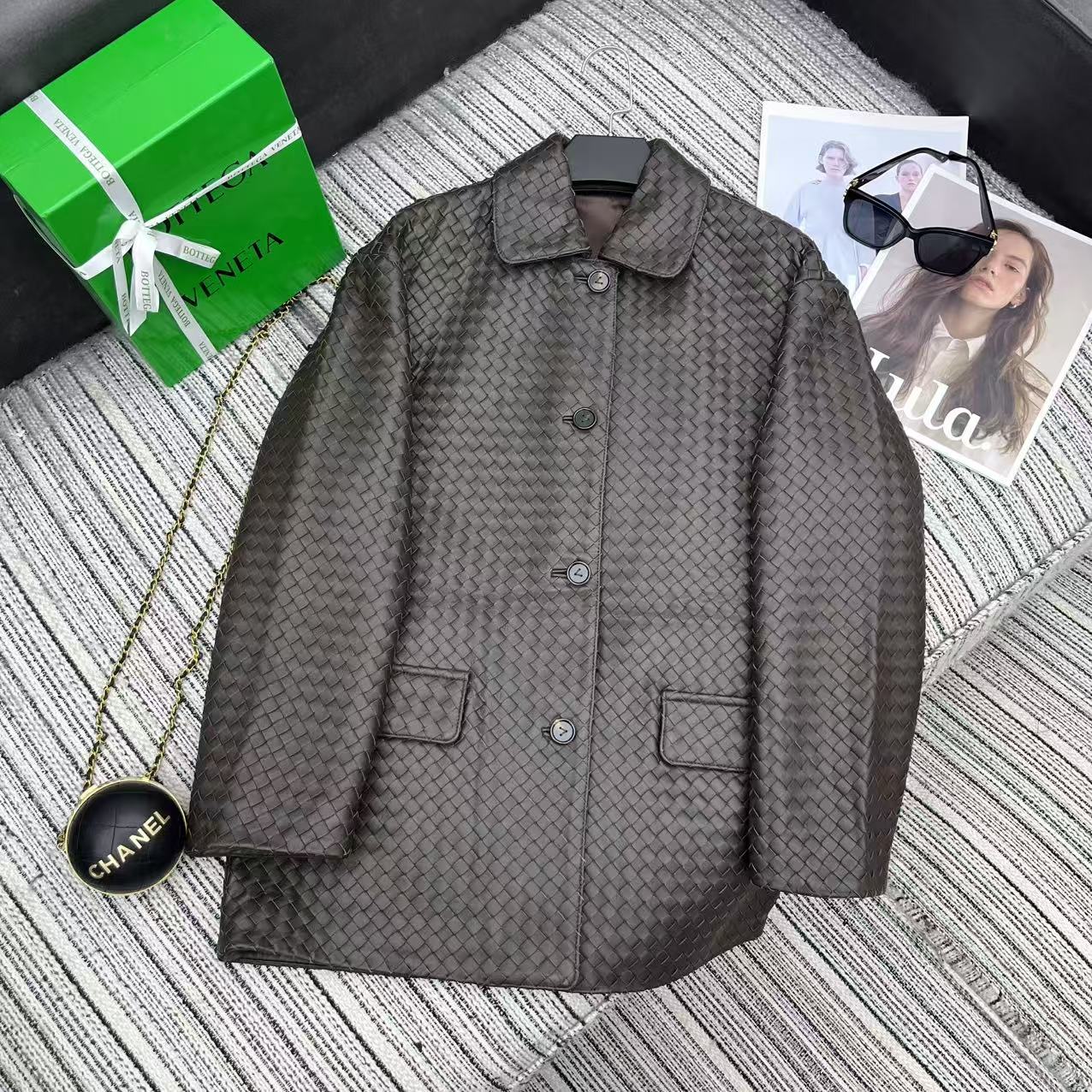 “25-Year Early Autumn and Winter Series: Female Suit with Sheep-Skin Coat Recommendation” - 图片 1