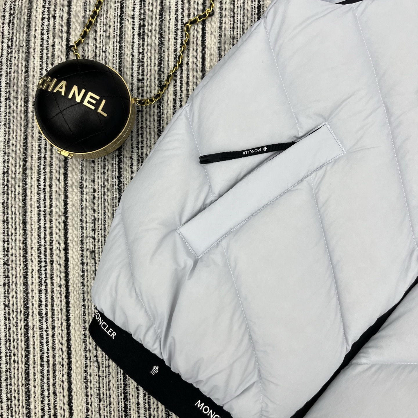 “Mon* New Bouquets: 25-Year Early Autumn & Winter Velvet Coats Collection” - 图片 6