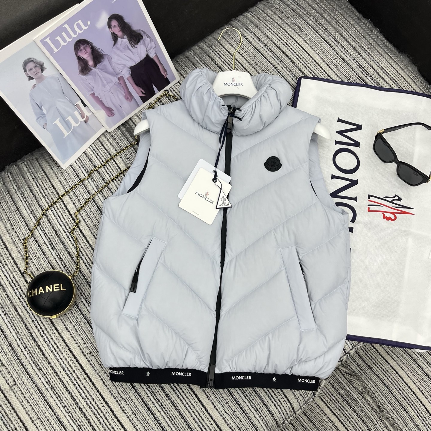 “Mon* New Bouquets: 25-Year Early Autumn & Winter Velvet Coats Collection” - 图片 1