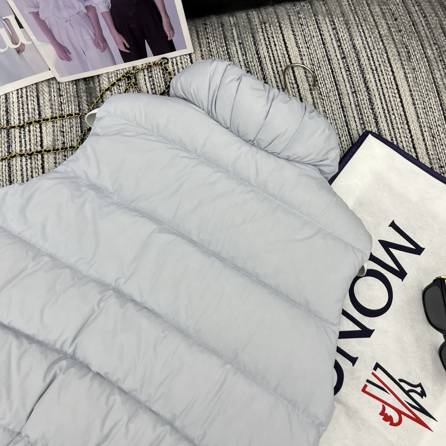 “Mon* New Bouquets: 25-Year Early Autumn & Winter Velvet Coats Collection” - 图片 9