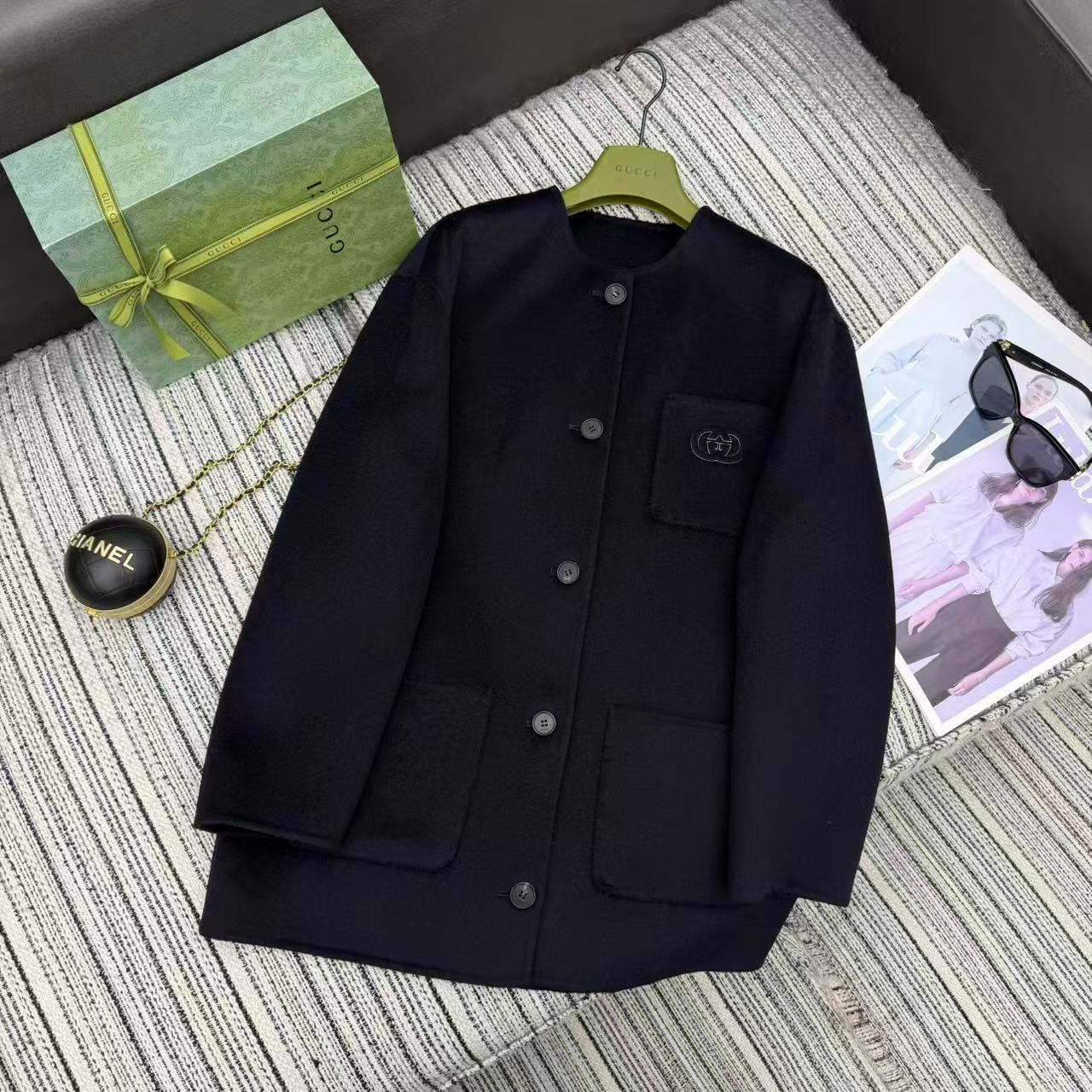 NO:638433,Highly recommended 25 years early autumn and winter series Guc* new double-sided wool round neck long-sleeved coat jacket embroidered double G logo pocket high-end quality YB1:1 customization SML, Gucci-clothing, gucci, gucci, jackets & coats, alexander wang19860909强烈推荐 25年早秋冬系列 Guc*新款双面羊毛呢圆领长袖大衣外套 刺绣双G logo口袋 高端品质 YB1:1定制 SML,古驰-服装,gucci,gucci,jackets & coats,alexander wang,Women's clothing