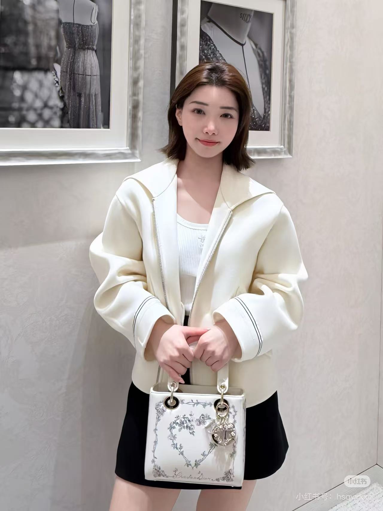 NO:687428,,,19860909,,,Women's clothing