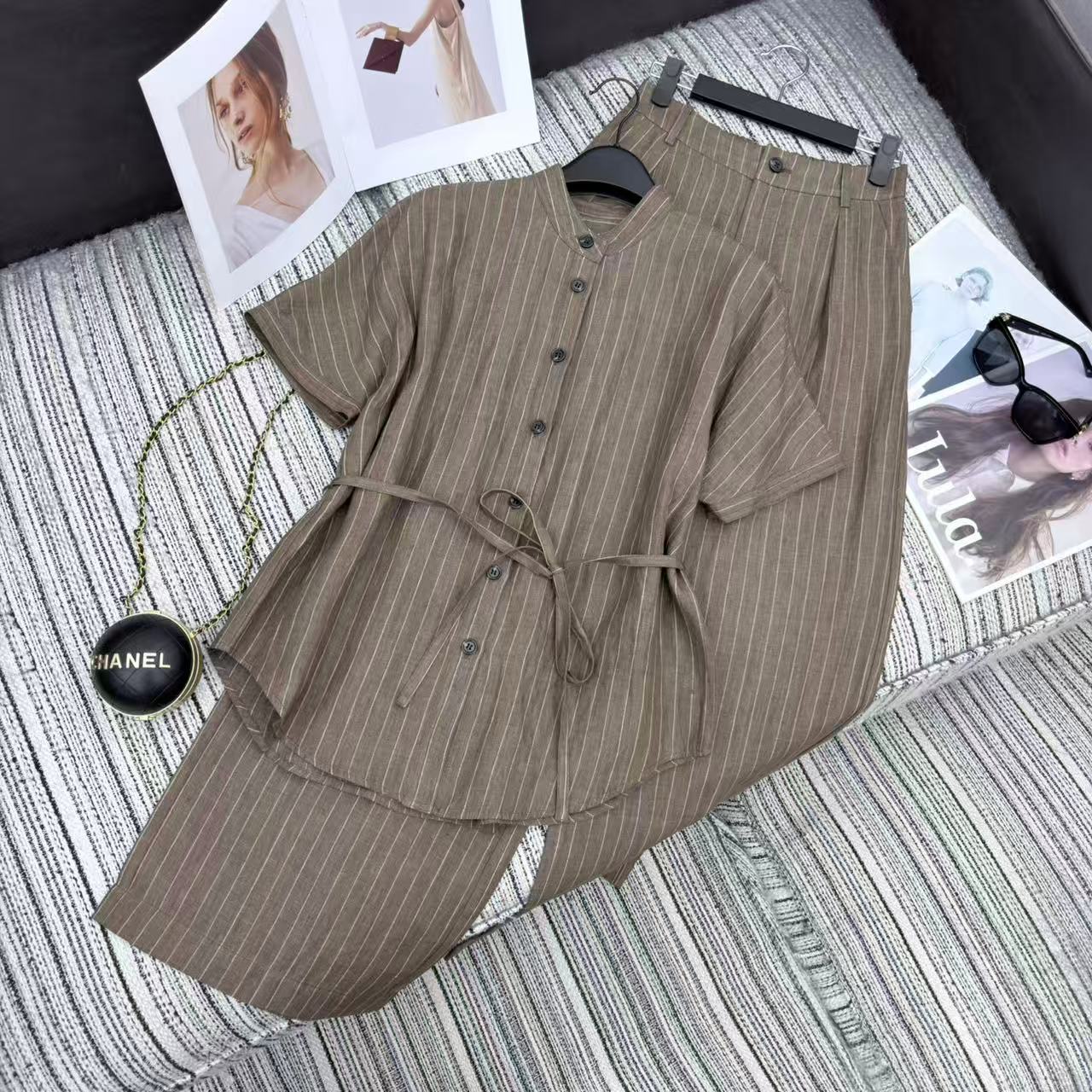 NO:777312,Highly recommended 2026 spring and summer series LP* new striped short-sleeved linen shirt with striped wide-leg pants suit customized pure linen fabric high-end quality SML separate batch of pants, women's clothing, loro piana, shirts, T-shirt,19860909强烈推荐 26年春夏系列 LP*新款条纹短袖麻料衬衫 搭配条纹阔腿裤套装 定制纯亚麻面料 高端品质 SML分开批裤子,女装,loro piana,shirts,T-shirt,,Women's clothing