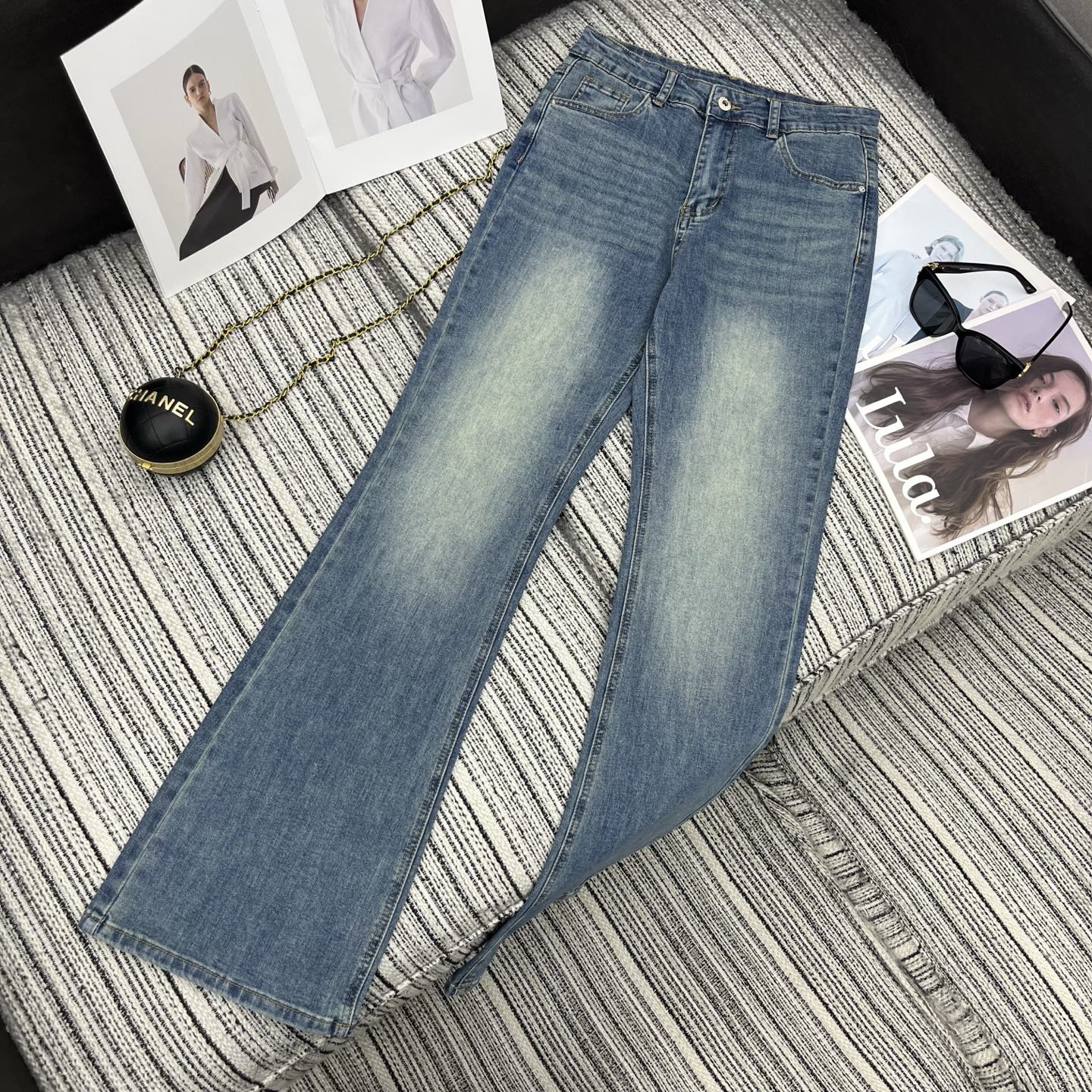 NO:777289,Highly recommended 26th spring and summer series Miu* new flared denim trousers with embroidered letter pocket embellishment SML, Miu Miu-clothing, miumiu,19860909强烈推荐 26年春夏系列 Miu*新款喇叭牛仔长裤 刺绣字母口袋点缀 SML,缪缪-服装,miumiu,,Women's clothing